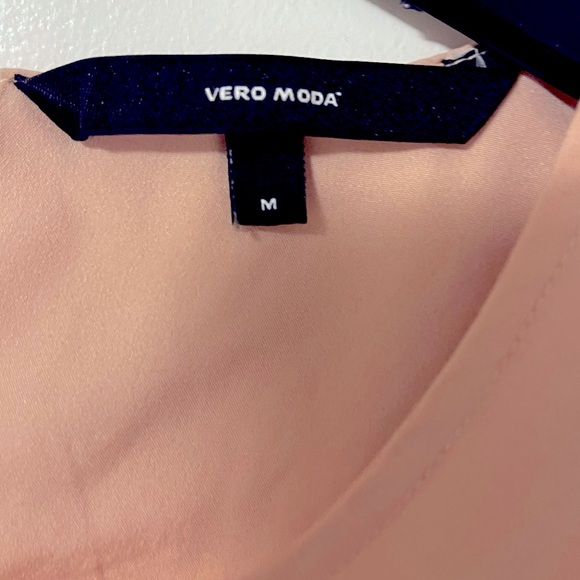 Vera Moda top - Picture 2 of 4